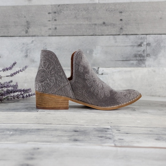 Mi.iM | 'Ellen' Calf Hide Bootie. - Picture 4 of 5